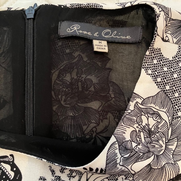 Lot of Two Beautiful Flowing Tops Summer - Picture 7 of 8